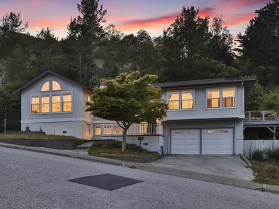 1050 Yosemite Dr, Pacifica, CA, 94044