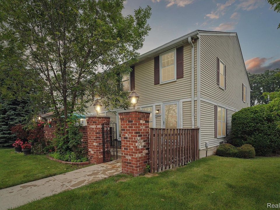 1st image of 39487 Old Dominion Dr
