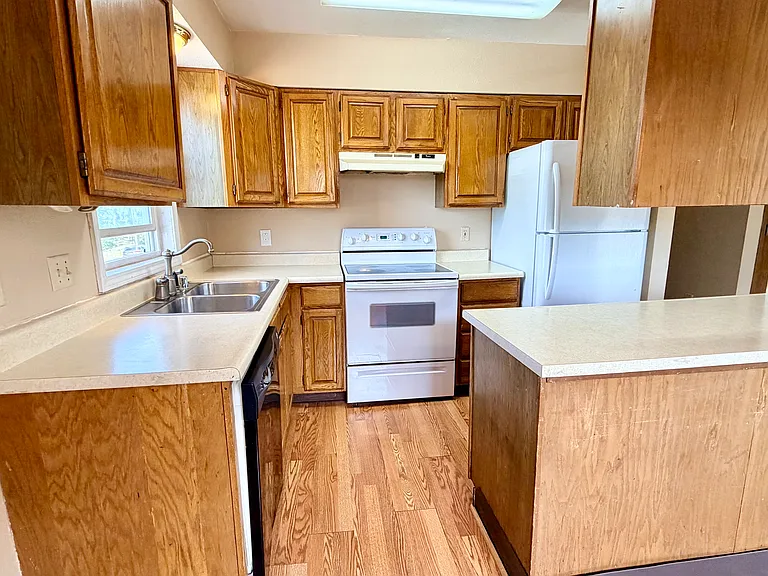 401 N Bliss St #4 — Photo 4