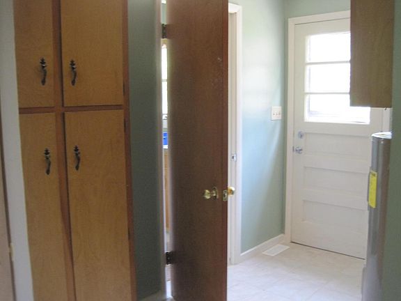 5th image of 4415 Dicke Rd