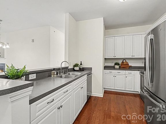 5th image of 18711 Ruffner Dr Unit 3C