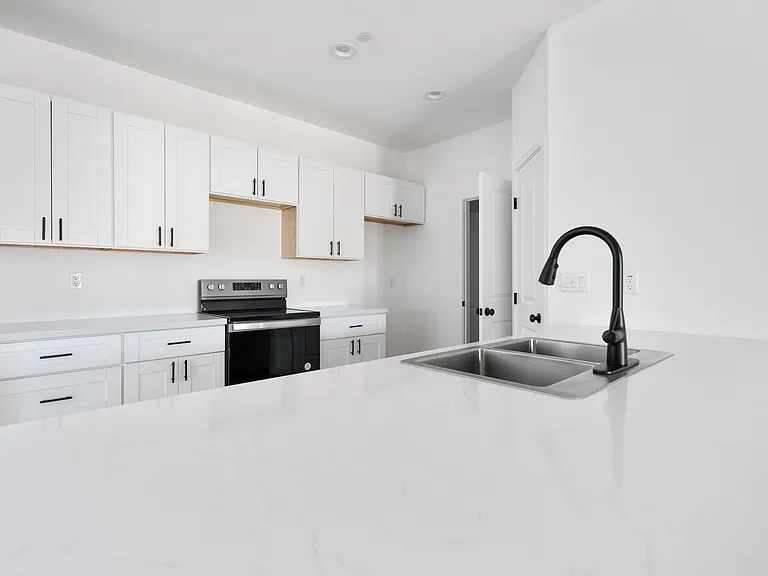 3878 Hilton Ave — Photo 4