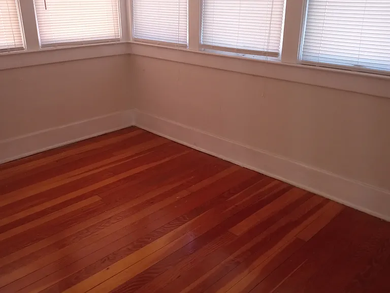 605 S Grand Ave #2 — Photo 8