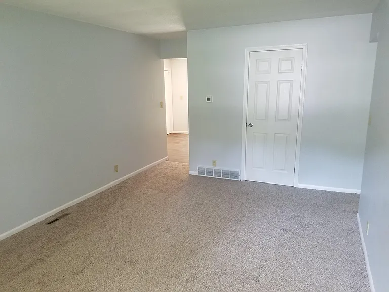 15046 Bignell Dr — Photo 14