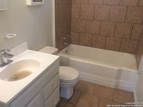 4th image of 515 Golden Crown Dr