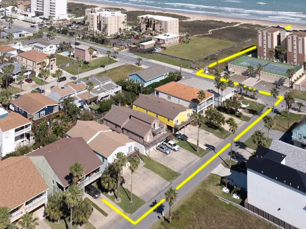 124 E Acapulco St #B, South Padre Island, TX 78597