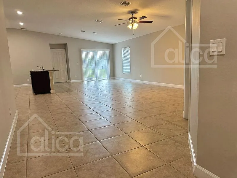 4 bed, 2.0 bath, 1883 sqft, $1,770 — Photo 4