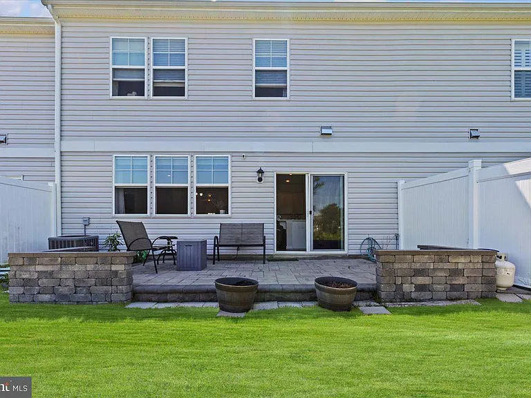15 Morley Blvd — Photo 19