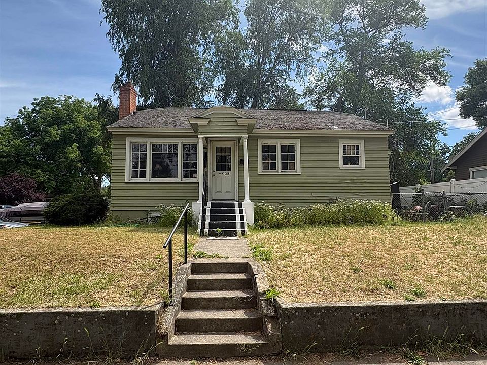 1st image of 922 11th Ave