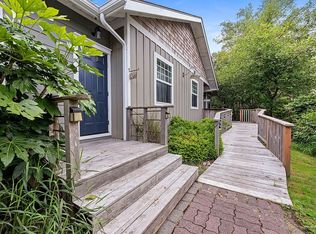 676 NW 9th St, Warrenton, OR 97146