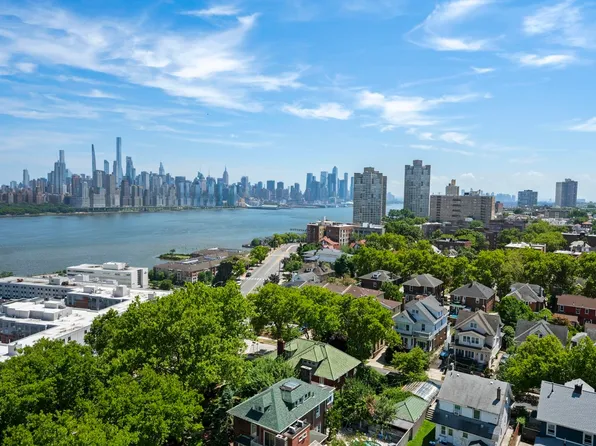 7855 Blvd East image 2 of 25