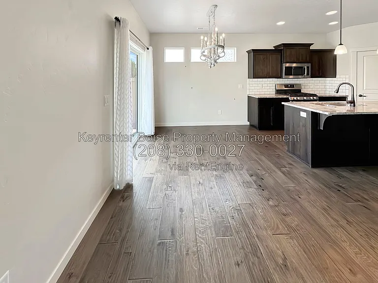 1376 W Pebblestone Dr — Photo 6