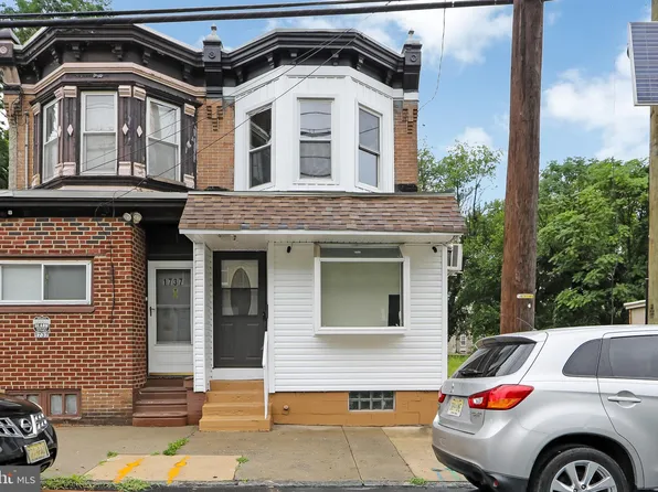 1735 S 6th St, Camden, NJ 08104