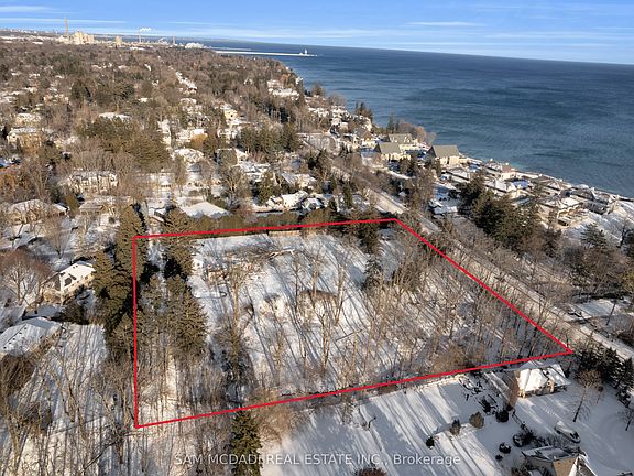 2nd image of 1475 Lakeshore Rd E