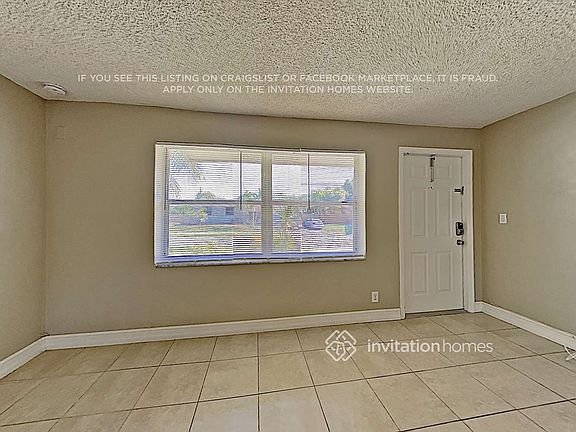 3rd image of 4929 SW 20th St