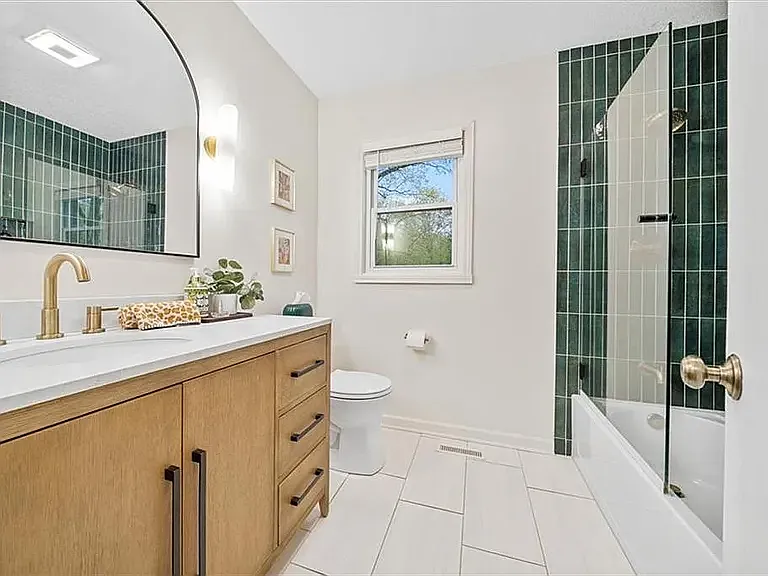 7100 Linden St — Photo 11