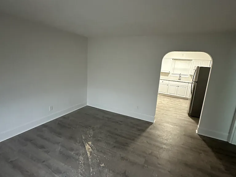 280 Ferris Ave #301A — Photo 7