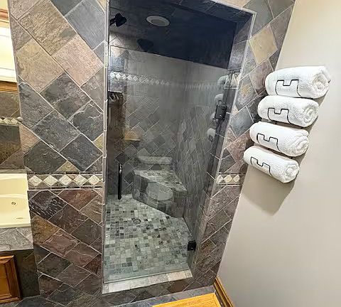 5th image of 335 N Peachtree Ave #3COMMERCIAL