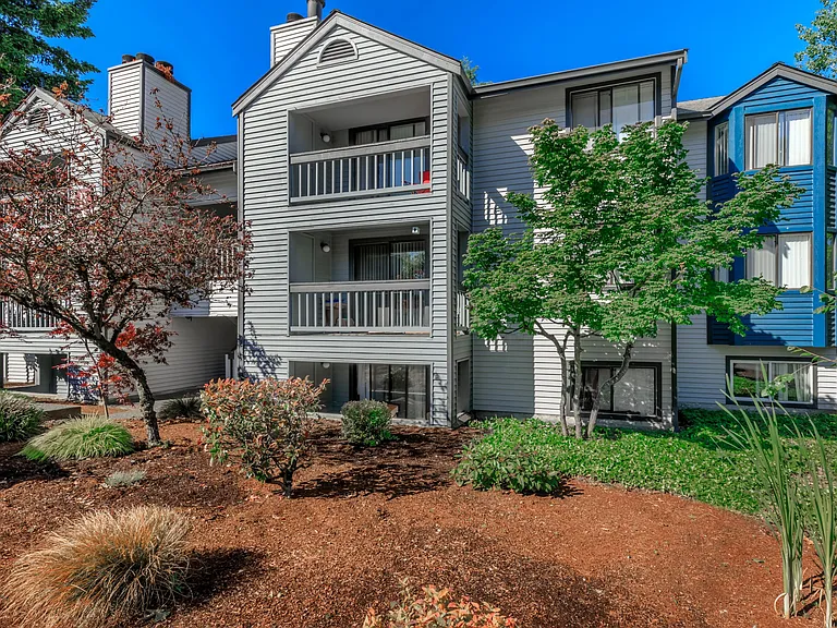 Alvista 240 — Photo 18