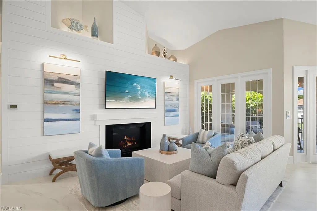 3 bed, 2.5 bath, 2439 sqft, $15,000 — Photo 1