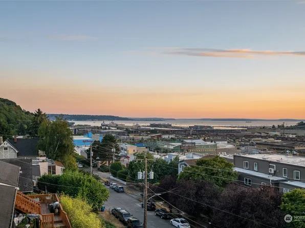 2253 Gilman Drive W #406, Seattle, WA 98119