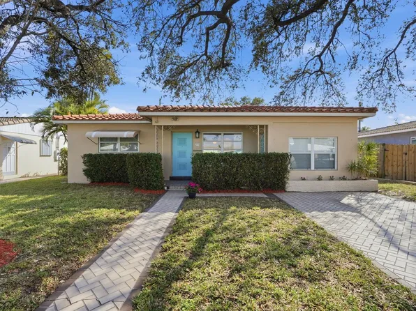 218 SE 3rd Ter, Dania, FL 33004