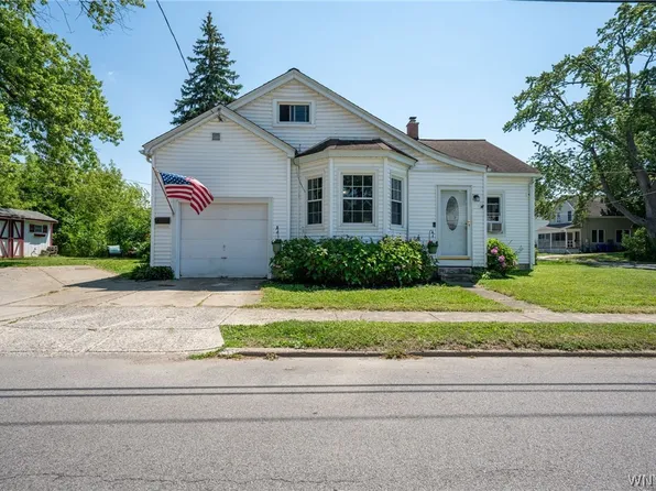 4 Kent Ave, Buffalo, NY 14219