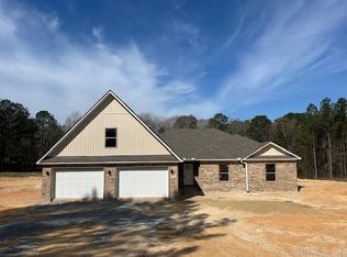 9635 Perry Rd, Bauxite, AR 72011