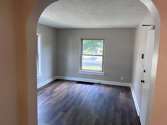 5th image of 4704 S 3rd St APT 1