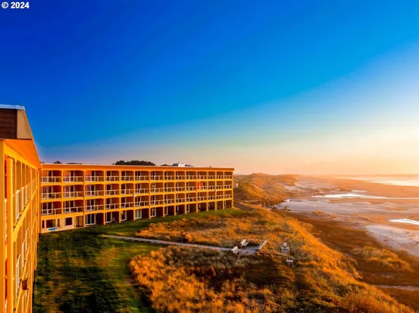 88416 1st Ave #122/124, Florence, OR 97439