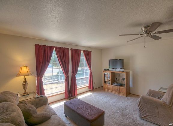 3rd image of 9108 Skokomish Way NE