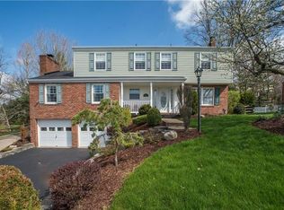 1521 Sequoia Dr, Pittsburgh, PA