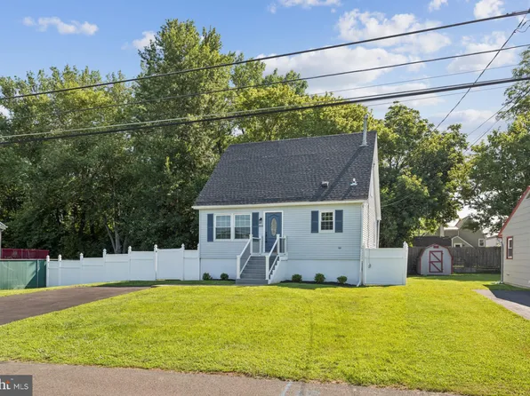1031 1st Ave, Croydon, PA 19021