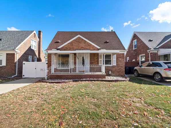 1221 12th St, Wyandotte, MI 48192