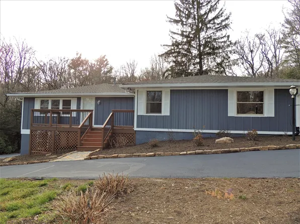 4 Weston Ln, Arden, NC 28704