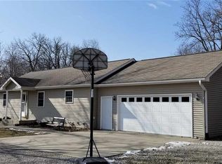 25704 Golden Pond Rd SE, Lone Tree, IA 52755