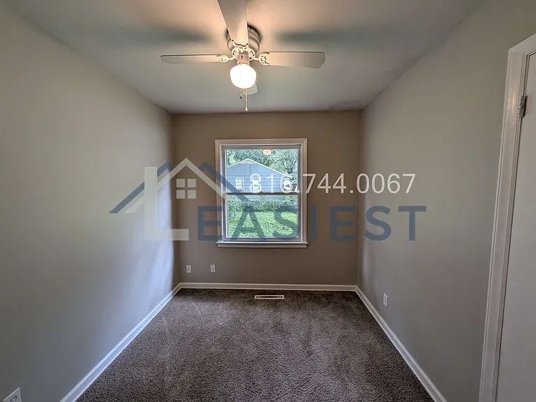8901 E Gregory Blvd — Photo 17