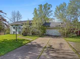 24858 Sherman St, Homeworth, OH 44634