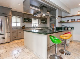 520 N Maplewood St, Orange, CA 92867