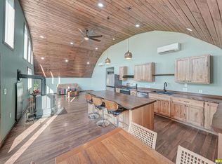 14098 S 176th Rd, Adams, NE 68301