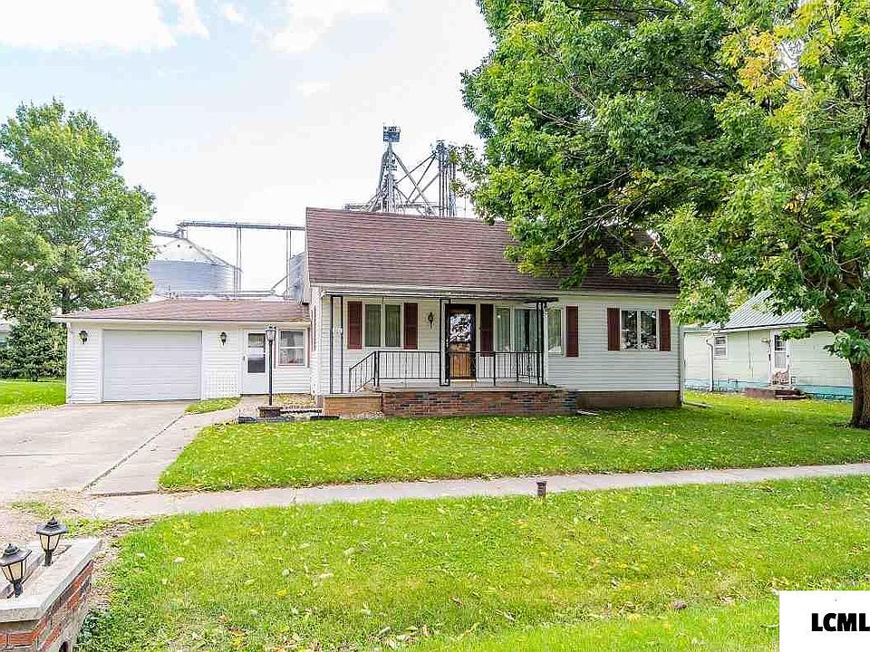 1st image of 300 W Delavan St