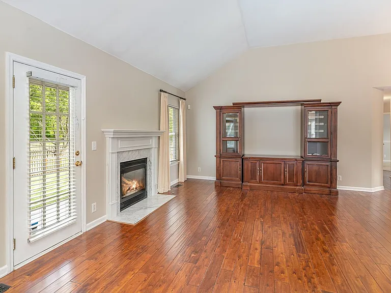 3196 Vera Valley Rd — Photo 9