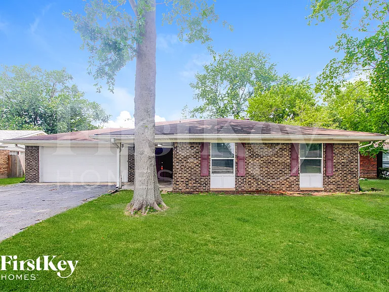 9570 Gemini Dr — Photo 1