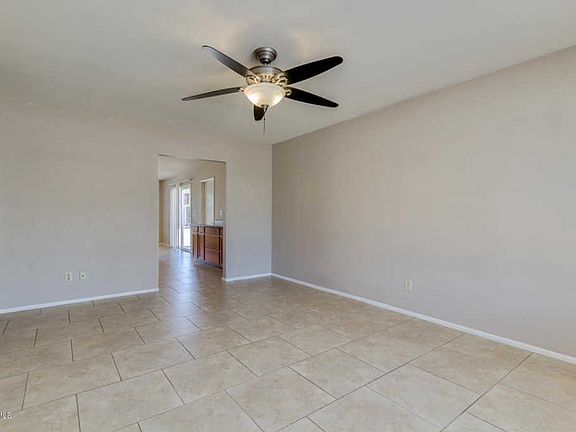 5th image of 523 N Pepperwood Ct
