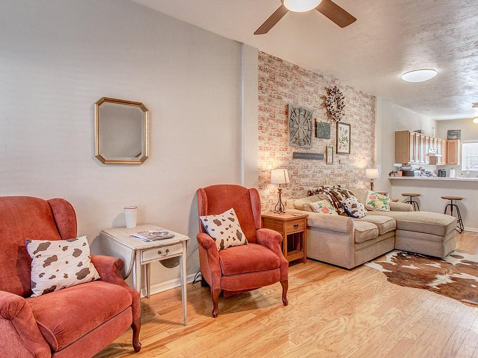 1st image of 1017 SW 1st Ave APT 1