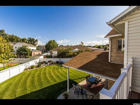 3rd image of 3757 S Brookhurst Cir