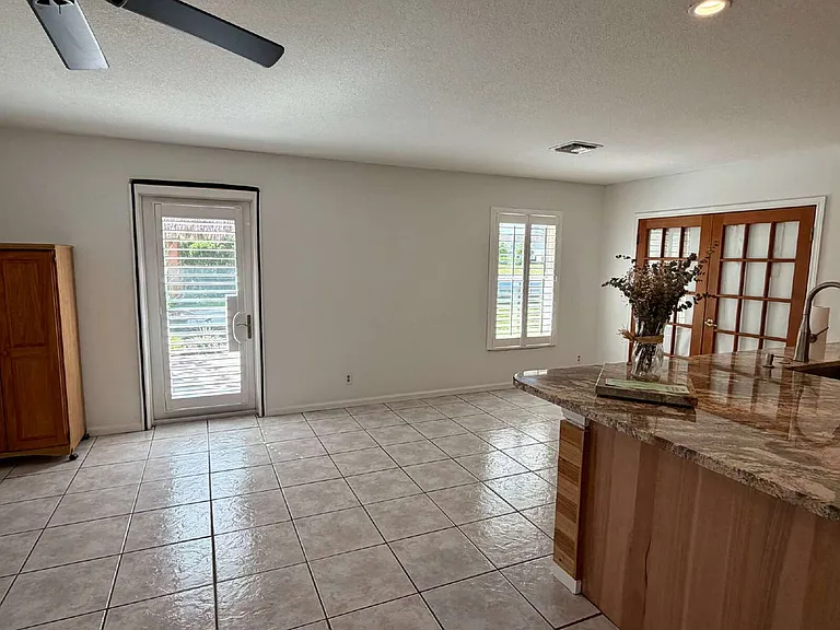 147 Sunflower Cir — Photo 7