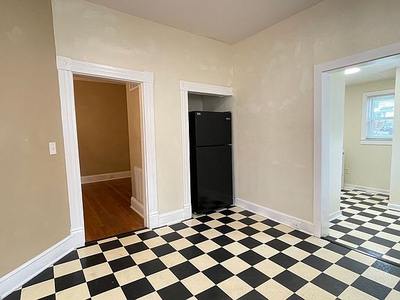 3rd image of 406 N Brunswick Ave