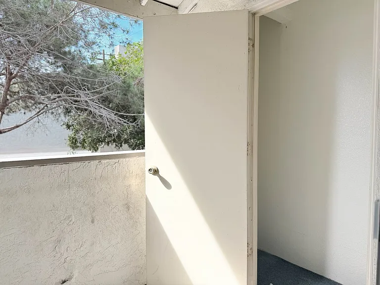Uptown Villas — Photo 16