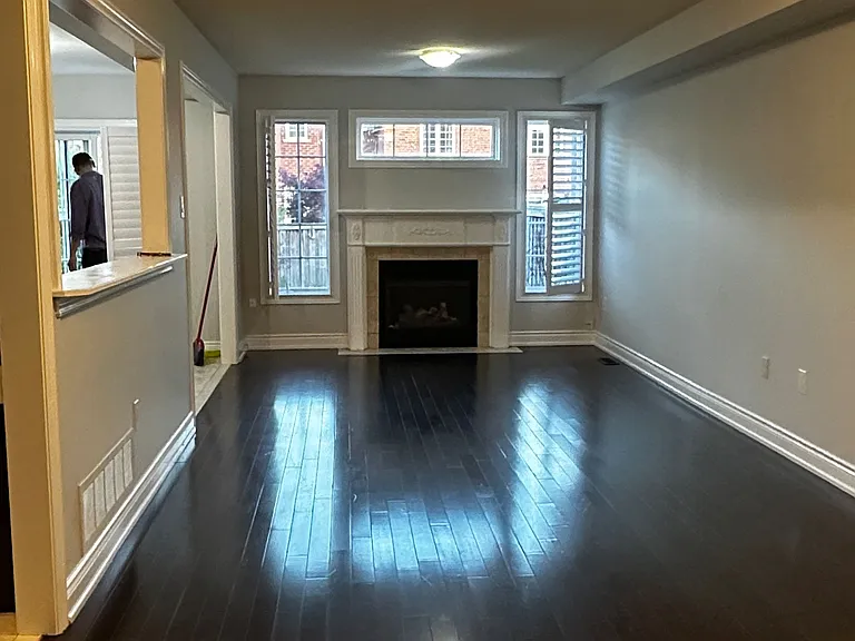 99 Atherton Ave — Photo 5